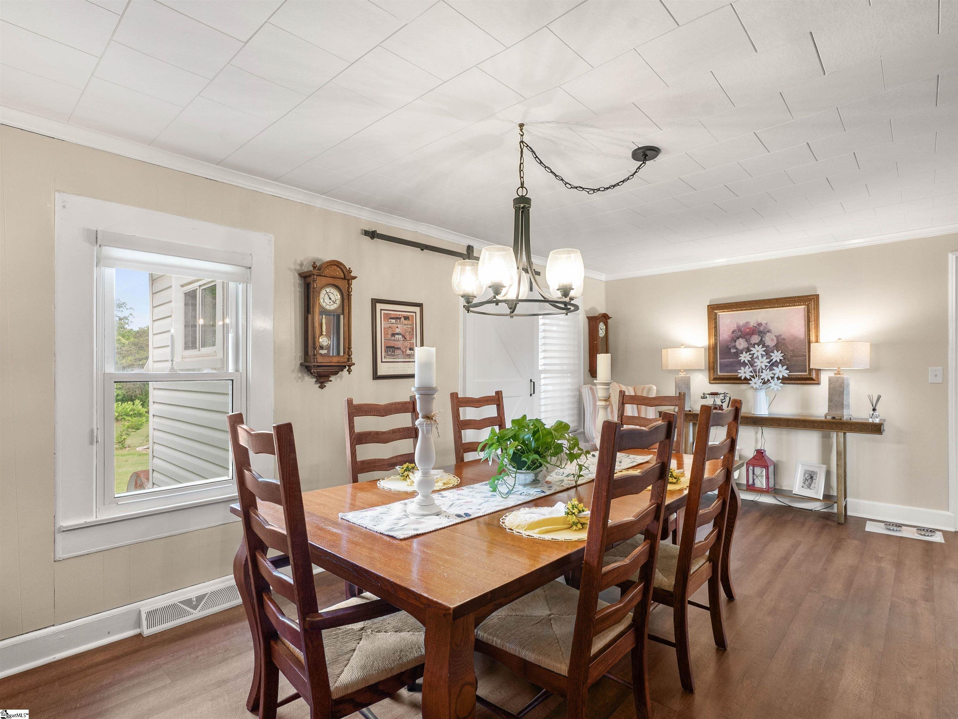 5741 Highway 357 Campobello, SC 29322 - Photo 13 of 39