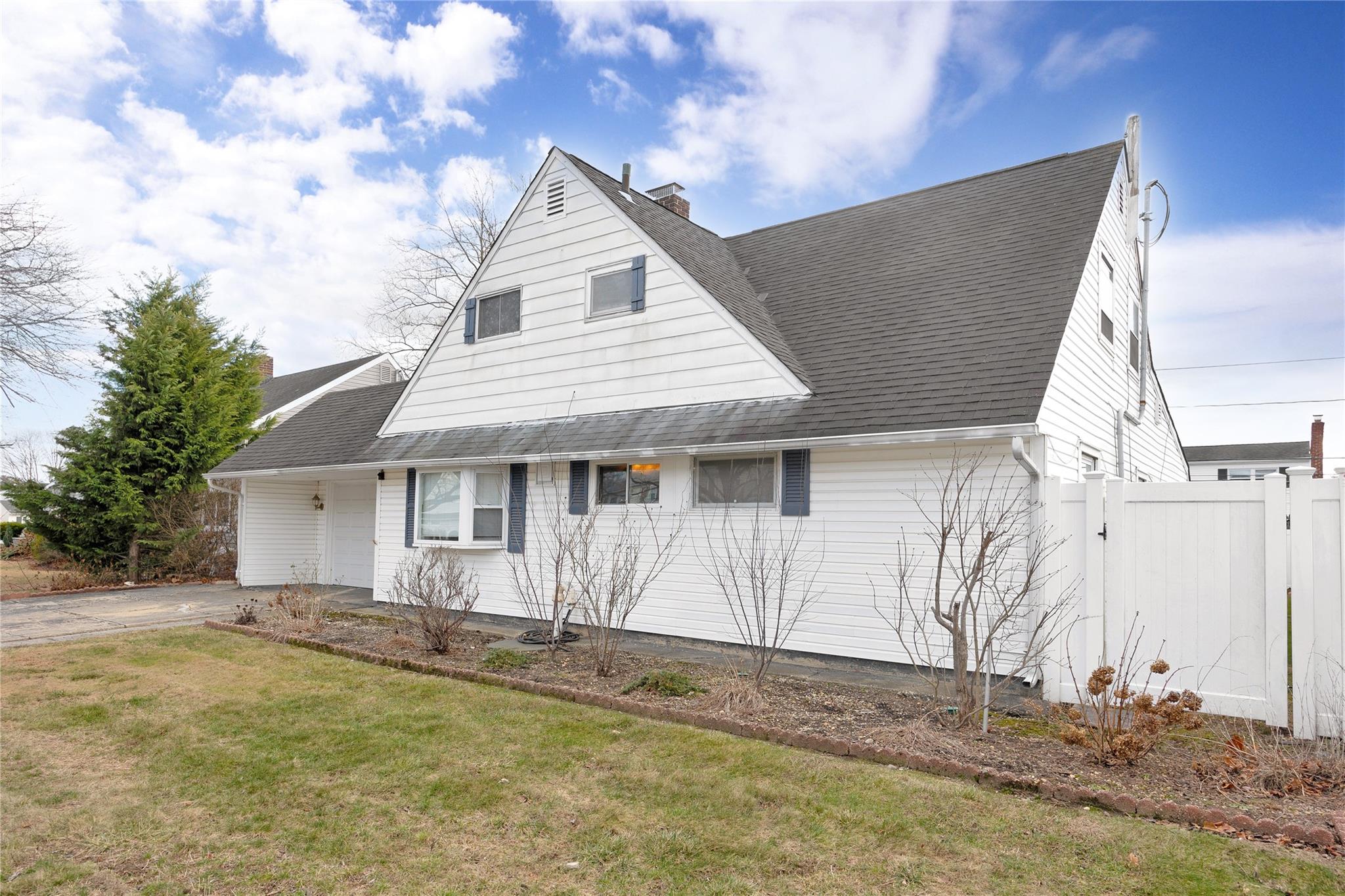 44 Blacksmith Road Levittown, NY 11756 - Photo 1 of 1