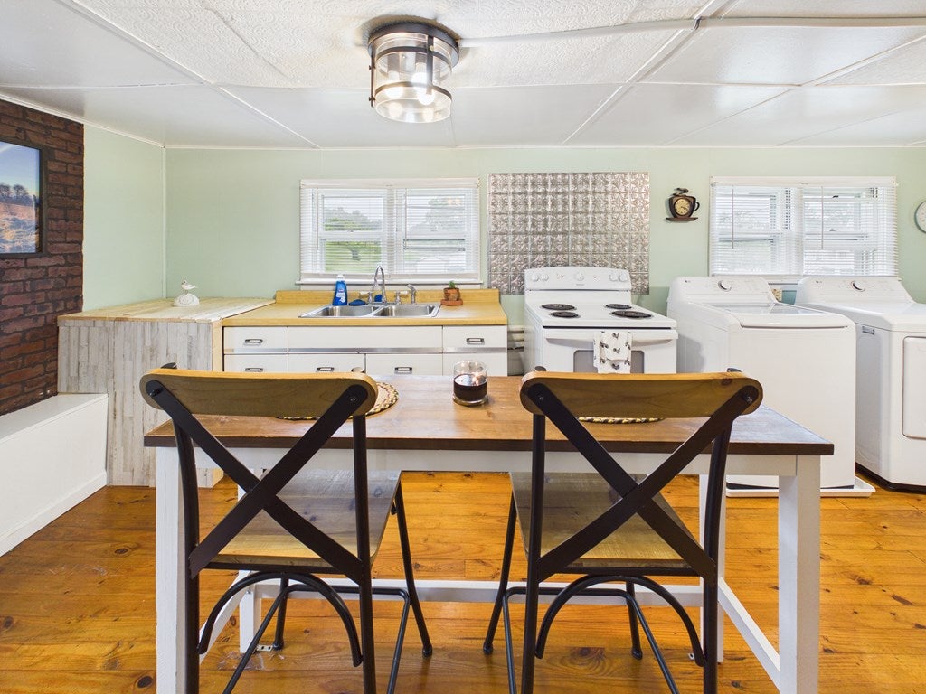 633 Lots Gap Road Max Meadows, VA 24360 - Photo 15 of 37 Gallery Image 15