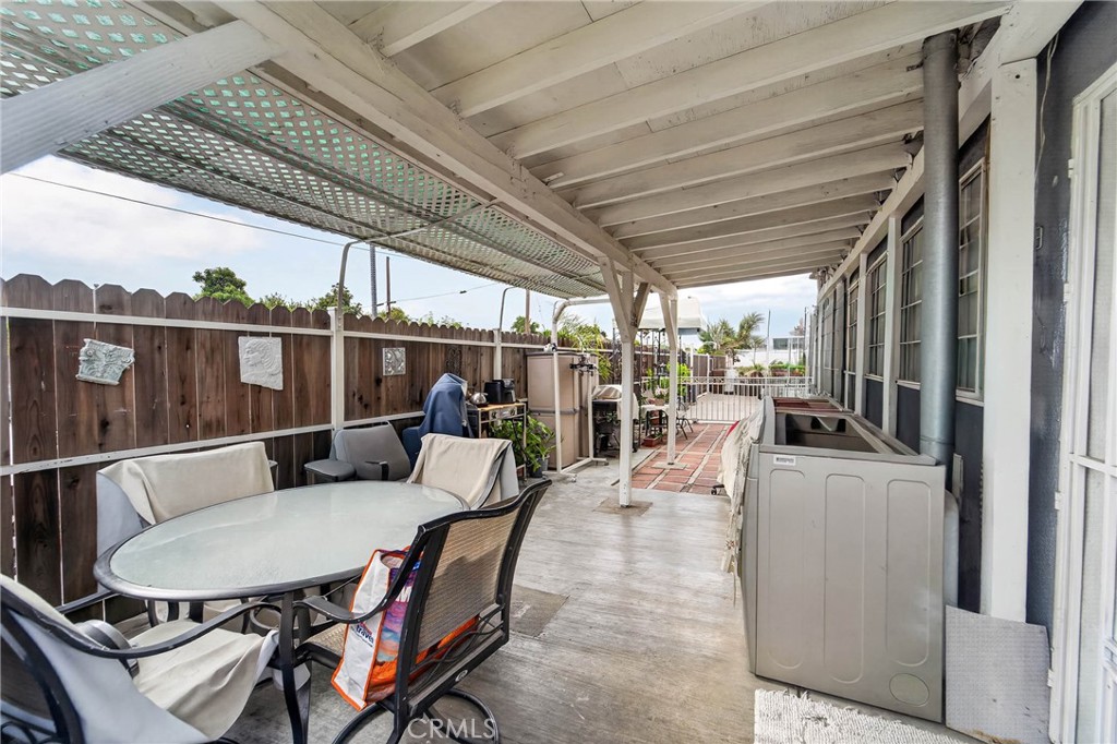 400 West Maple Street Compton, CA 90220 - Photo 13 of 20