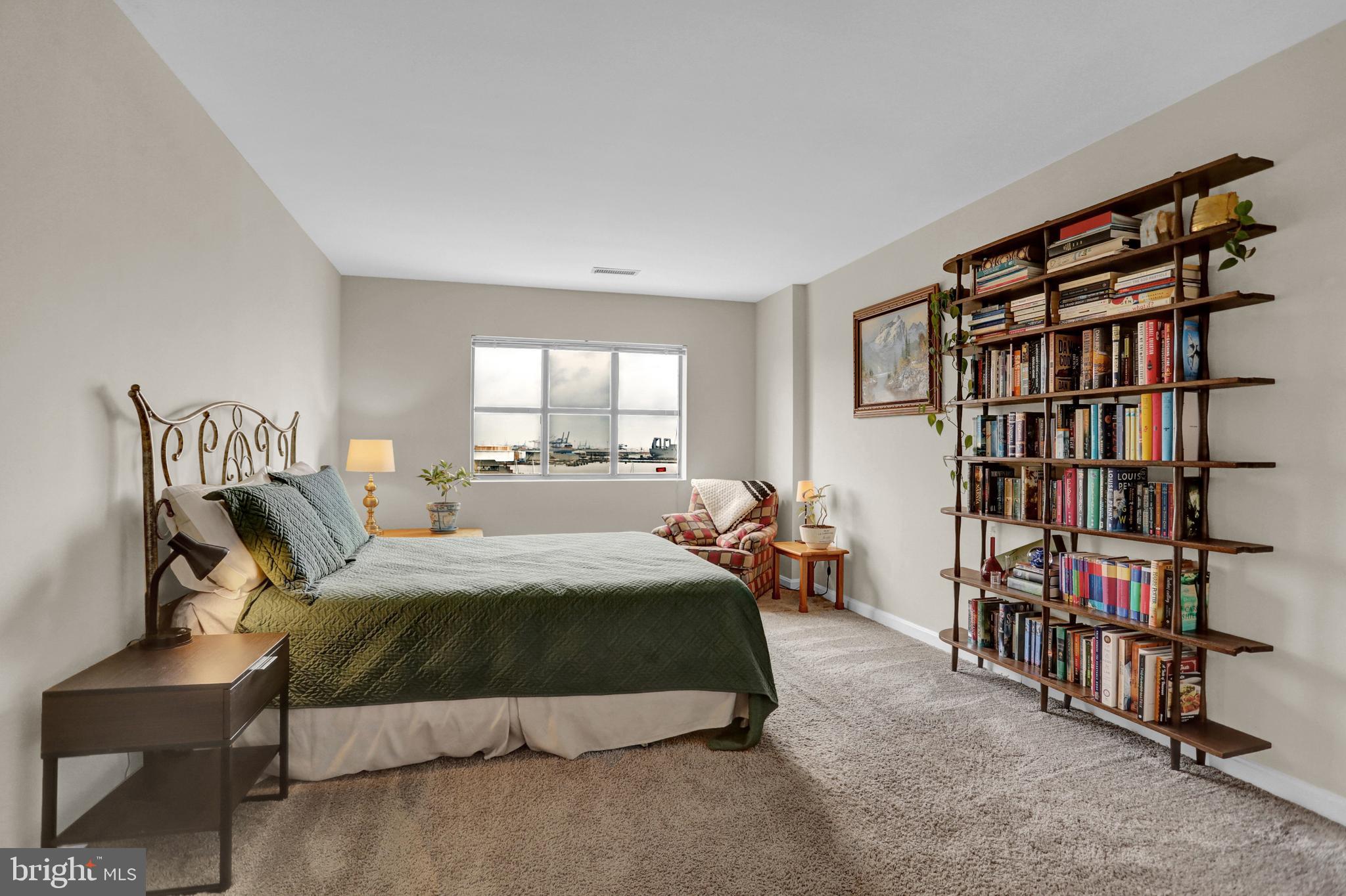 2702 Lighthouse Point East, Unit 532 Baltimore, MD 21224 - Photo 12 of 66 Primary Bedroom