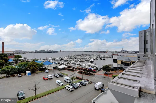 $318,800 | 2702 Lighthouse Point East, Unit 532, Baltimore, MD 21224