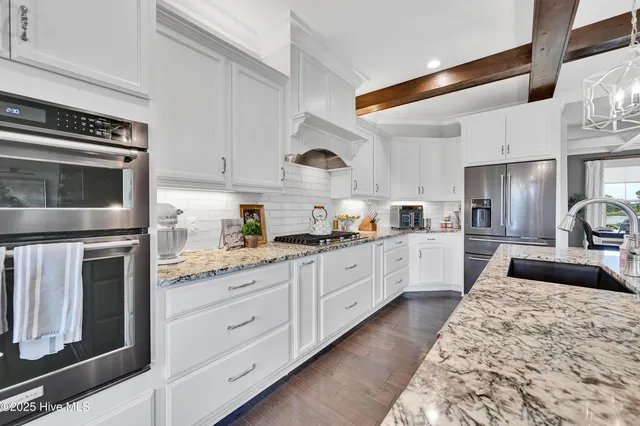 $1,050,000 | 1357 Autumn Lakes Drive, Grimesland, NC 27837