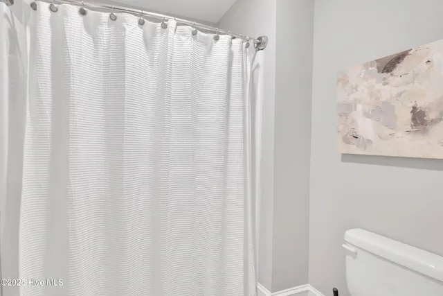 $1,050,000 | 1357 Autumn Lakes Drive, Grimesland, NC 27837