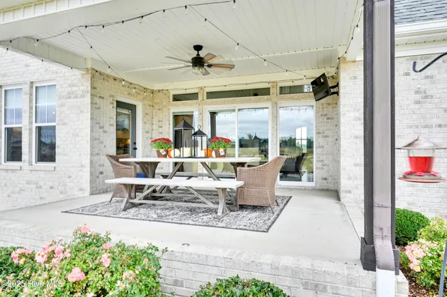 $1,050,000 | 1357 Autumn Lakes Drive, Grimesland, NC 27837