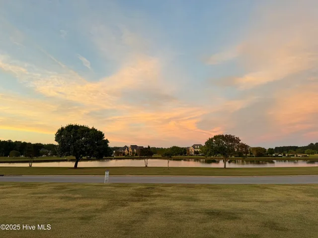 $1,050,000 | 1357 Autumn Lakes Drive, Grimesland, NC 27837