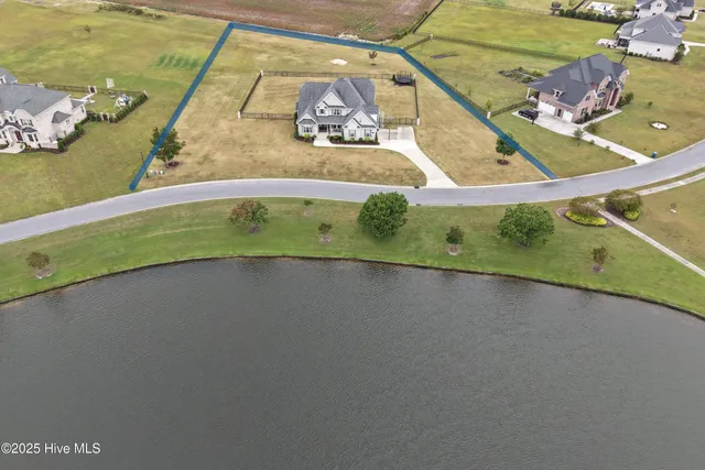 $1,050,000 | 1357 Autumn Lakes Drive, Grimesland, NC 27837