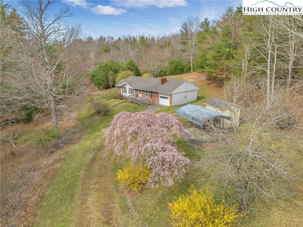 1283 B Bare Road West Jefferson, NC 28694 - Photo 4 of 39 Gallery Image 4