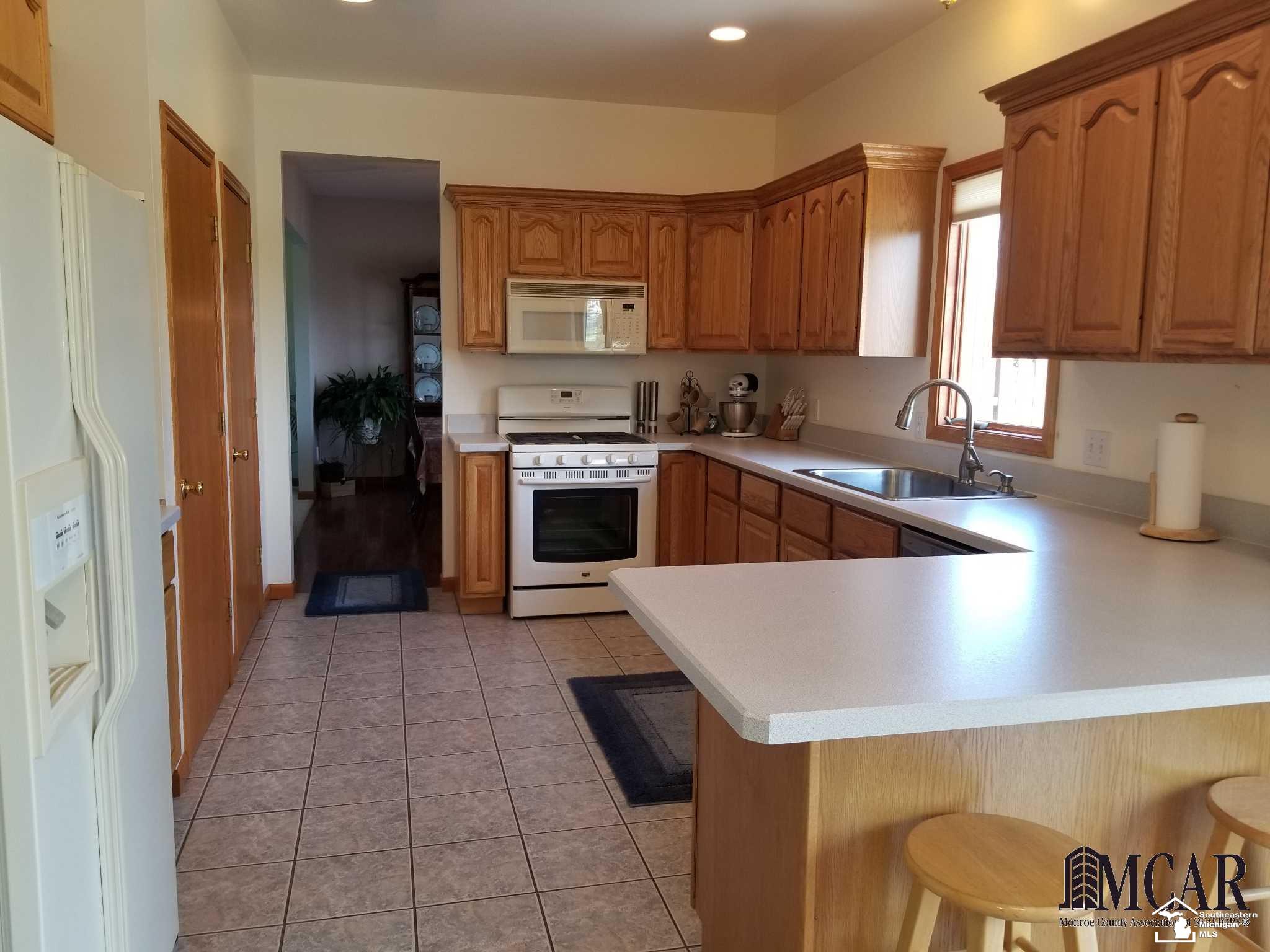 1708 Indian Trail Road Carleton, MI 48117 - Photo 11 of 23