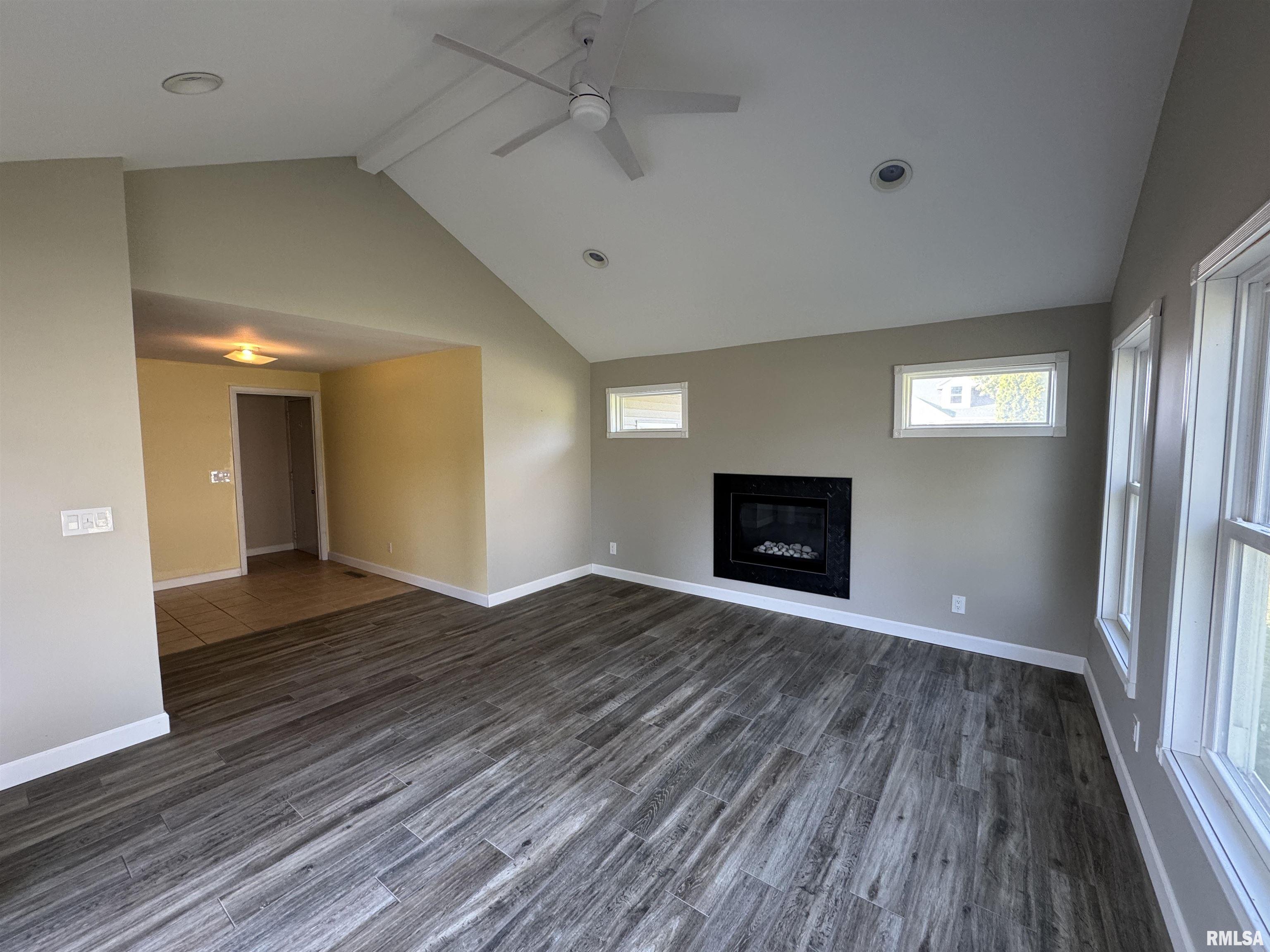 707 Devonshire Road Washington, IL 61571 - Photo 9 of 23 Gallery Image 9