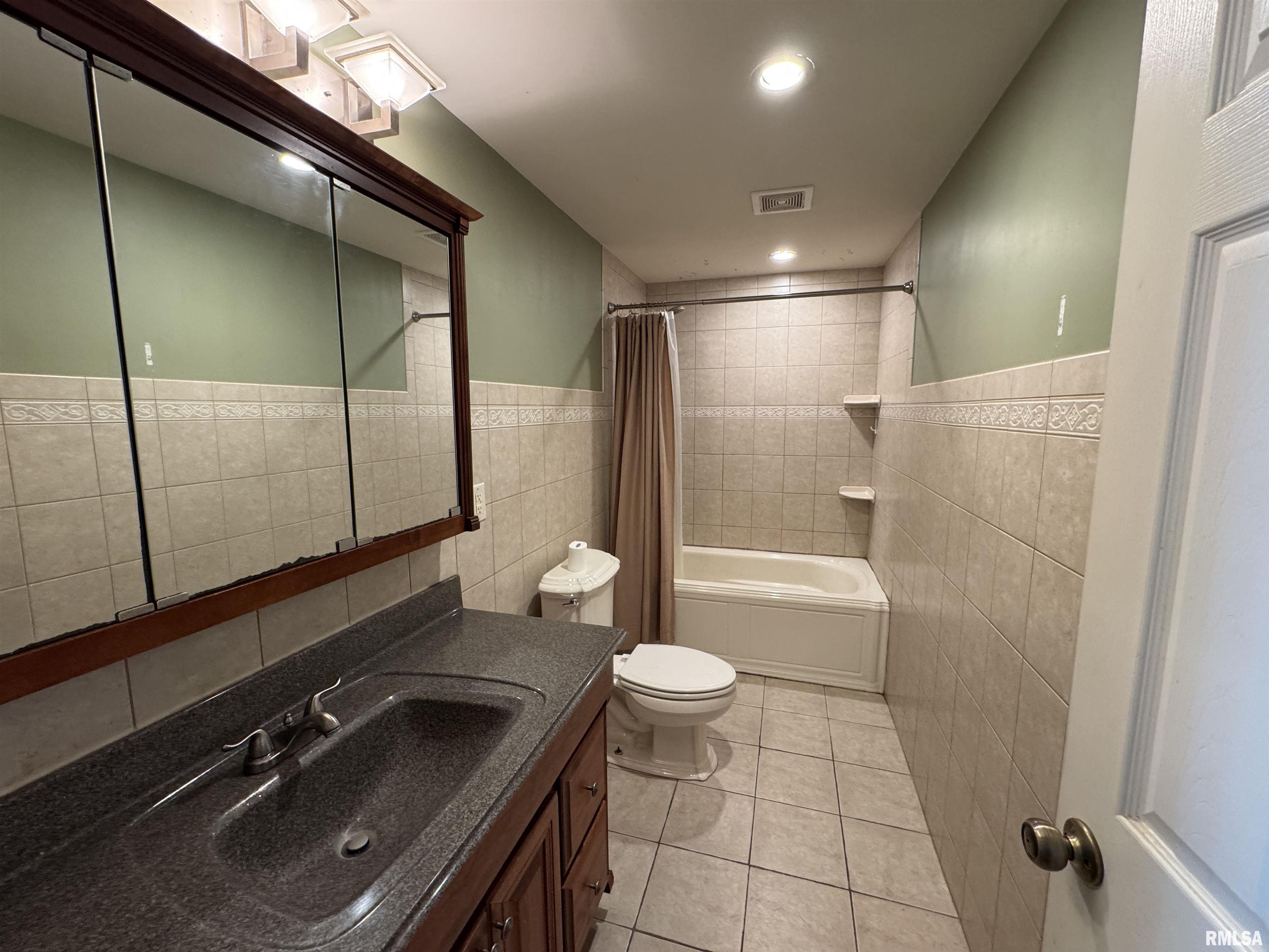 707 Devonshire Road Washington, IL 61571 - Photo 10 of 23 Gallery Image 10