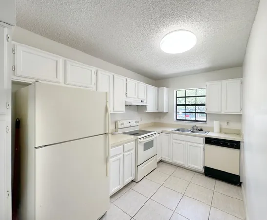 $2,390 | 3000 Norwood Place, Unit N102, Boca Raton, FL 33431