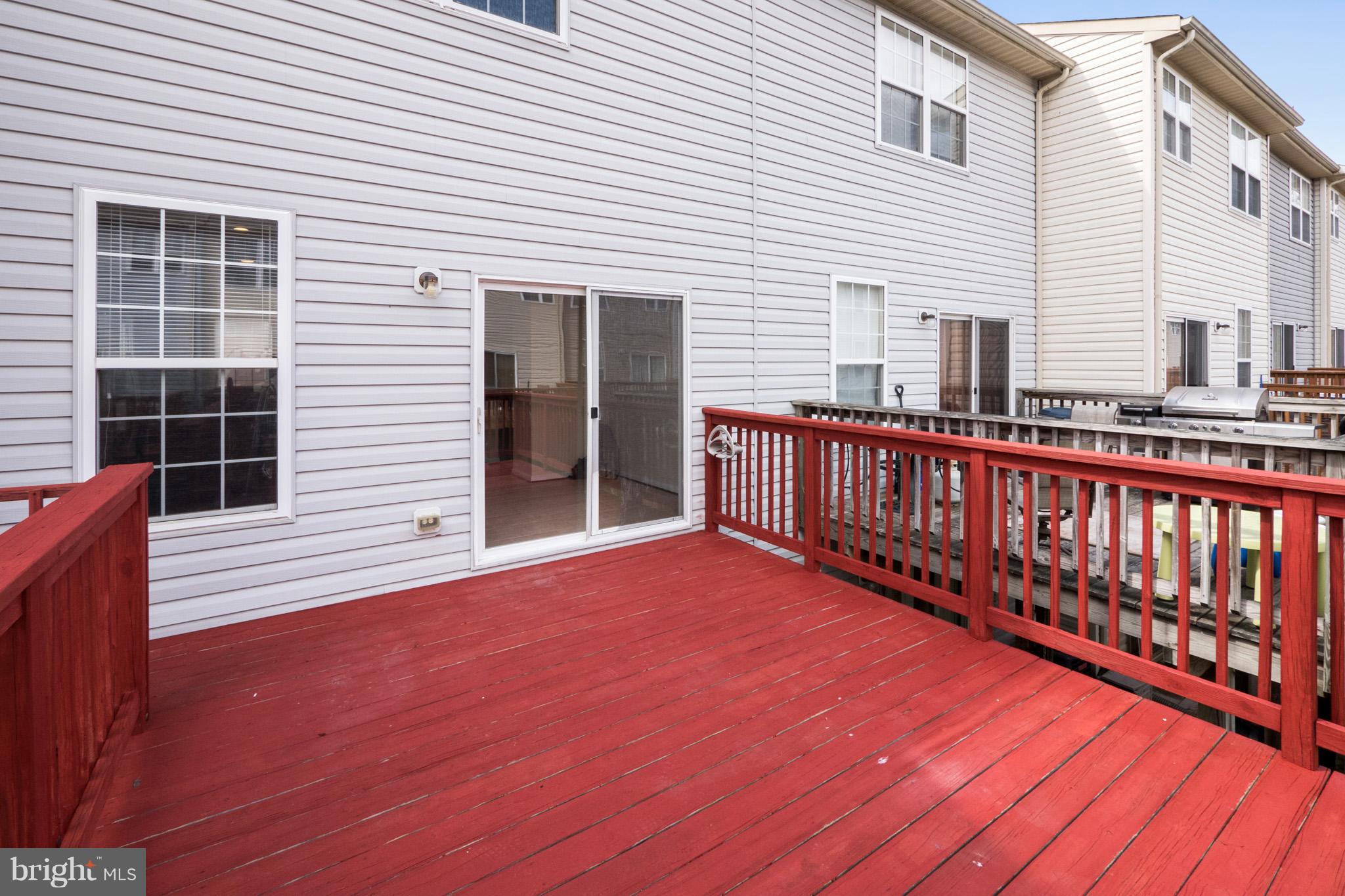 4124 Cutty Sark Road Baltimore, MD 21220 - Photo 23 of 24 Huge deck