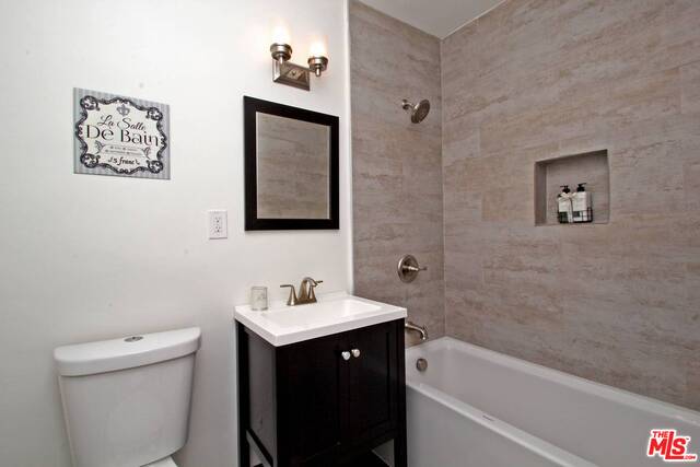 2427 Canyon Drive Los Angeles, CA 90068 - Photo 12 of 18