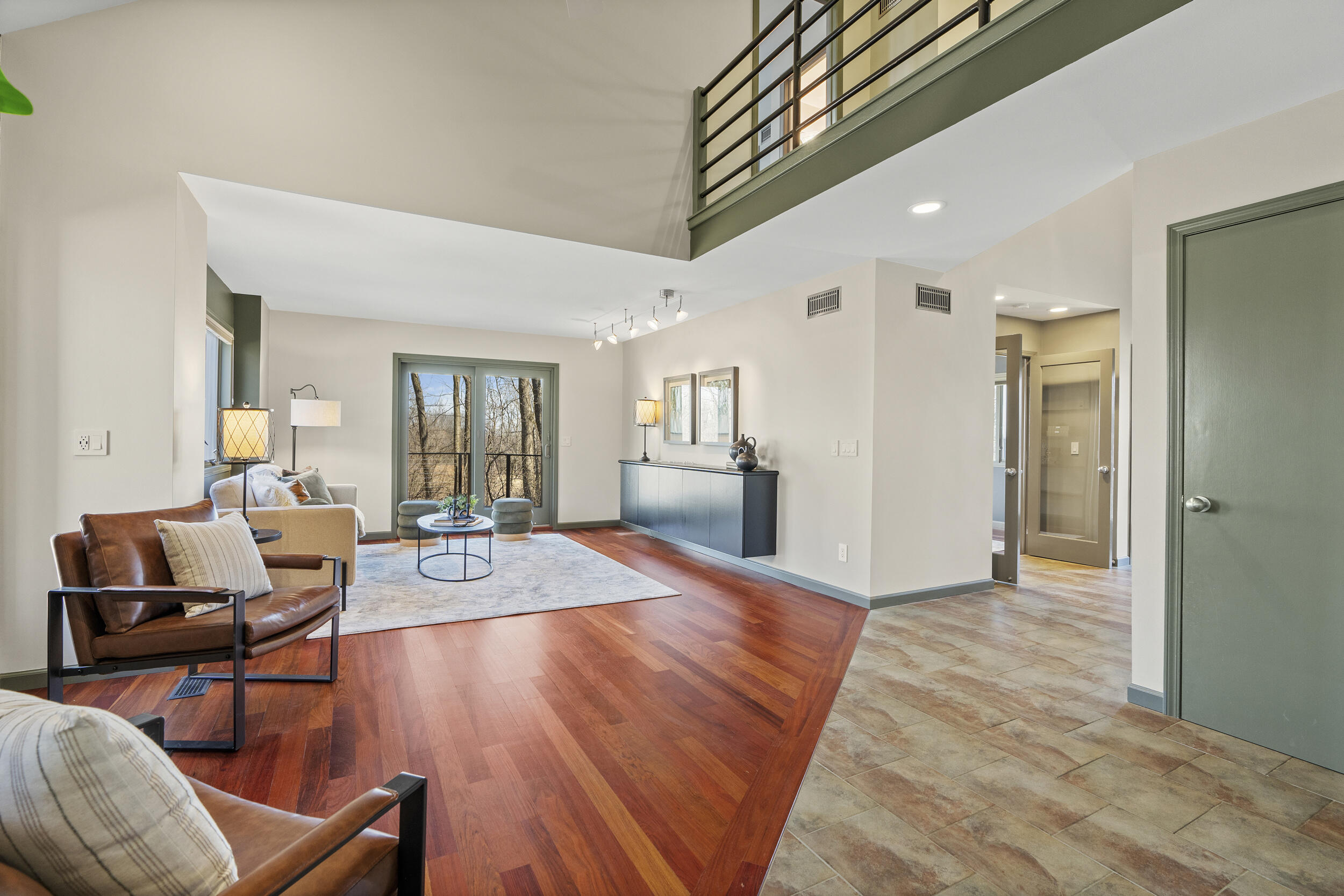 5557 North Territorial Road Ann Arbor, MI 48105 - Photo 15 of 54 053