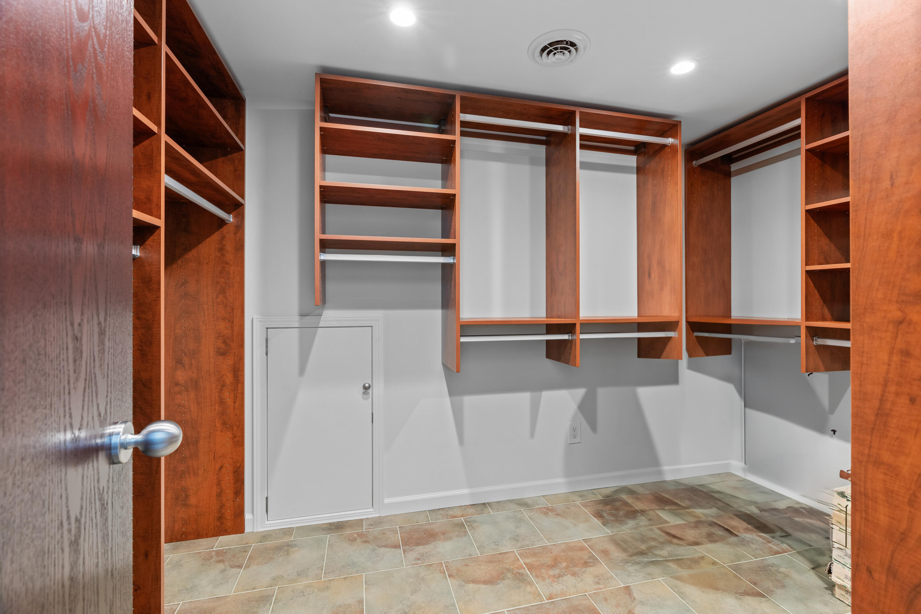 5557 North Territorial Road Ann Arbor, MI 48105 - Photo 22 of 54 153 (002)