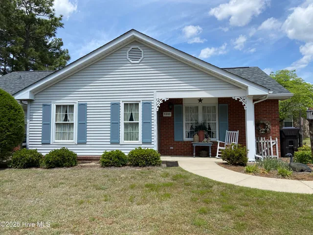 $205,000 | 1203 Wilshire Circle, Aberdeen, NC 28315