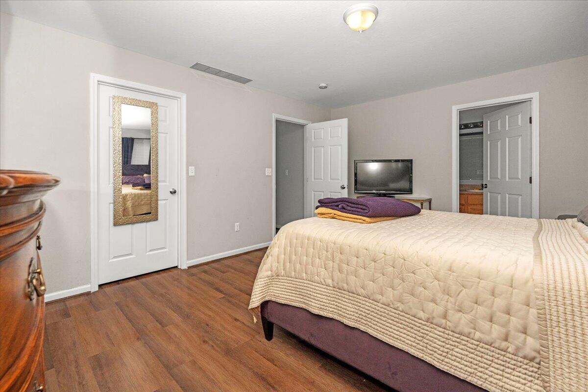 50546 Wear Road Belleville, MI 48111 - Photo 15 of 26 17-50546-Wear-Rd-17