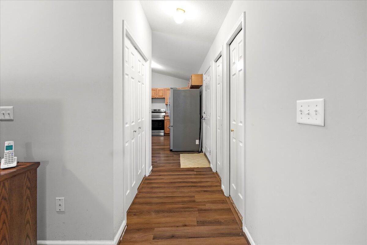 50546 Wear Road Belleville, MI 48111 - Photo 17 of 26 19-50546-Wear-Rd-19