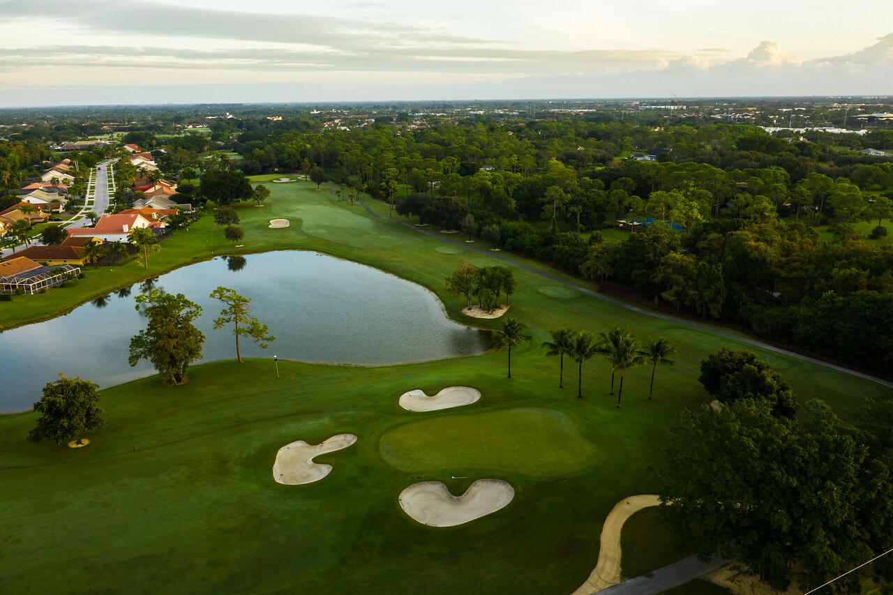 11288 Cloverleaf Circle Boca Raton, FL 33428 - Photo 54 of 55 A Golfer's Paradise!