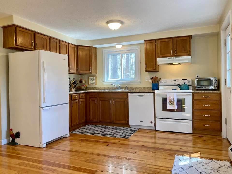 31 Greenfield Road North Waterboro, ME 04061 - Photo 9 of 45 p17
