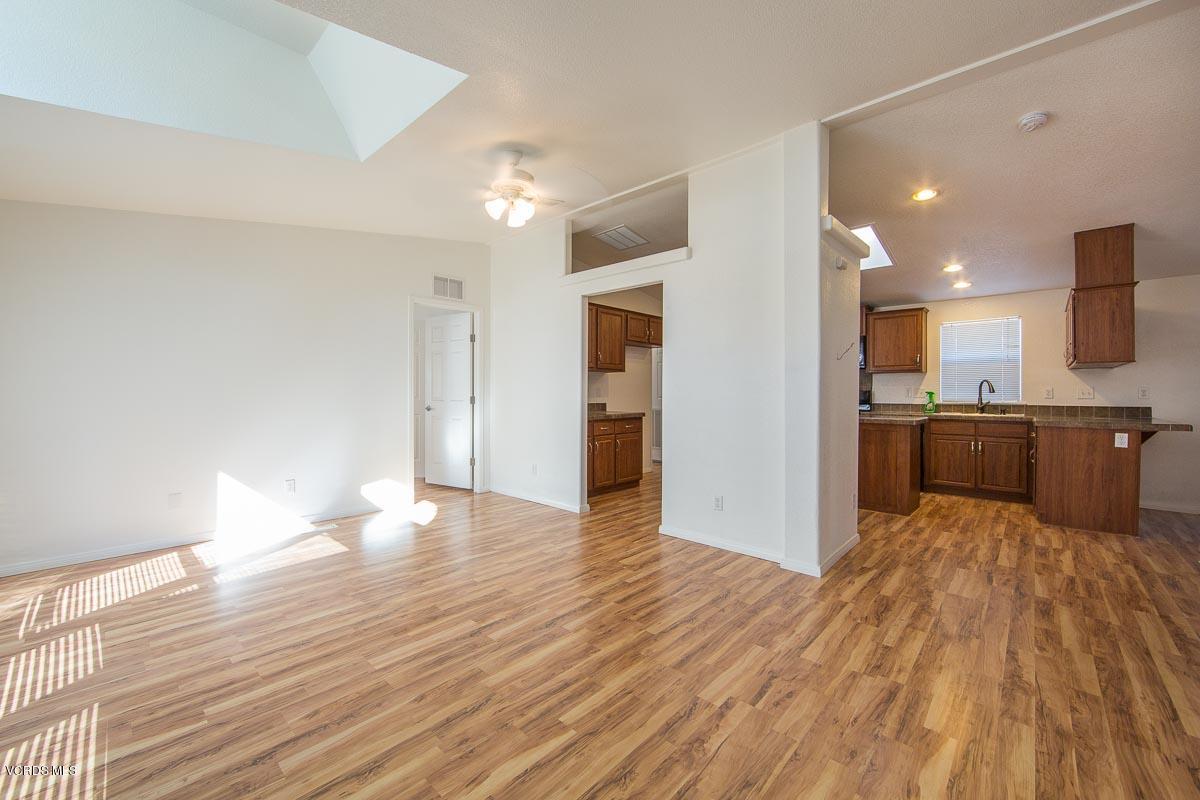 1550 Rory Lane, Unit SP 269 Simi Valley, CA 93063 - Photo 3 of 22 1550Rory-269-10