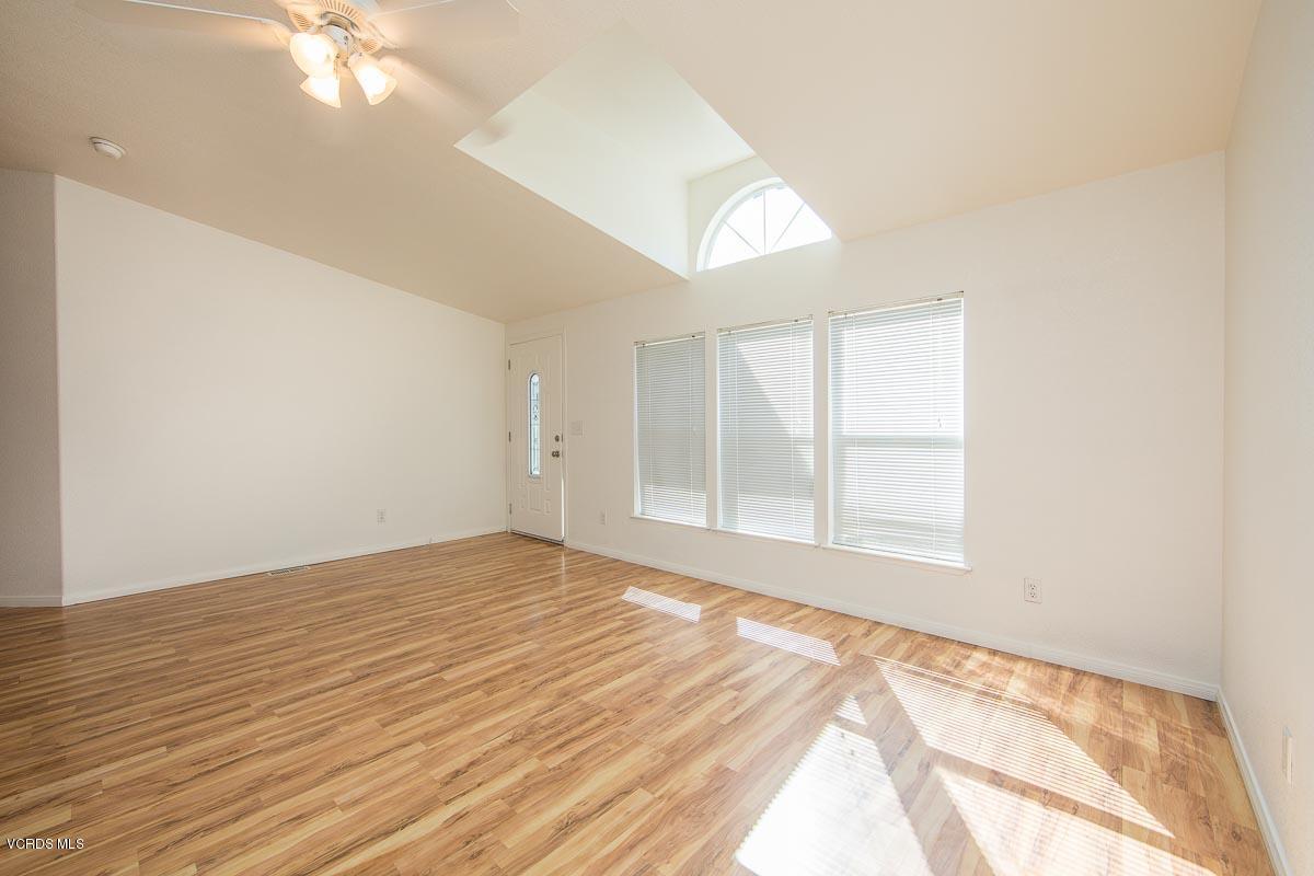 1550 Rory Lane, Unit SP 269 Simi Valley, CA 93063 - Photo 5 of 22 1550Rory-269-12