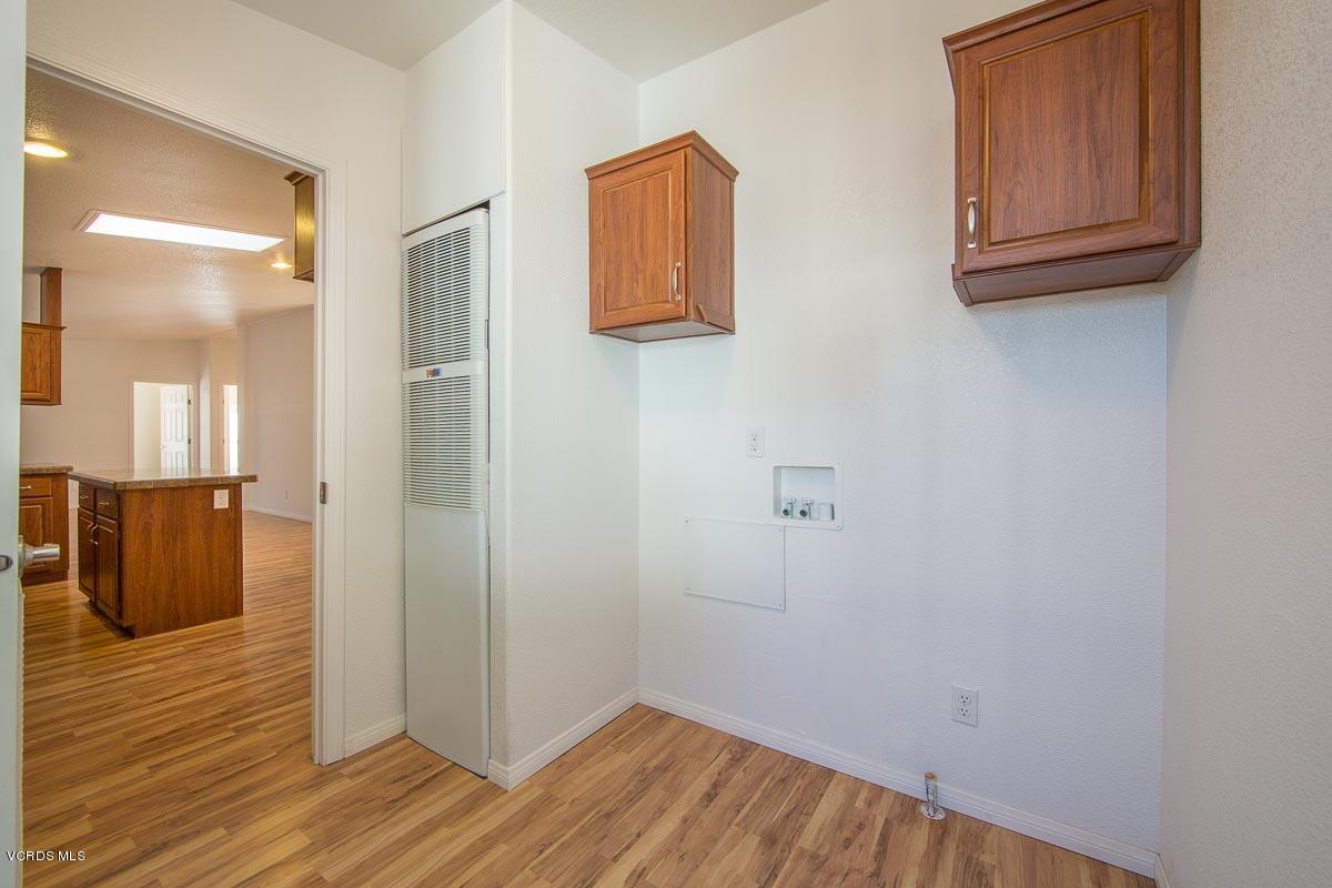1550 Rory Lane, Unit SP 269 Simi Valley, CA 93063 - Photo 9 of 22 1550Rory-269-16