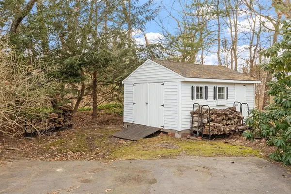 $1,200,000 | 29 Brookmill Road, Stow, MA 01775