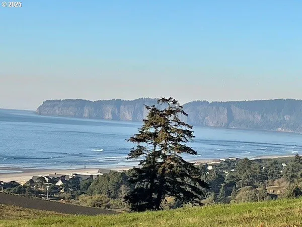 $139,000 | 6405 SouthView Loop, Unit 45, Cloverdale, OR 97112