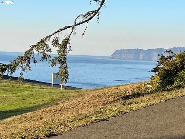 6405 SouthView Loop, Unit 45 Cloverdale, OR 97112 - Photo 7 of 8