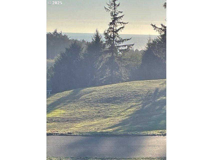 6405 SouthView Loop, Unit 45 Cloverdale, OR 97112 - Photo 8 of 8 a view of sky view