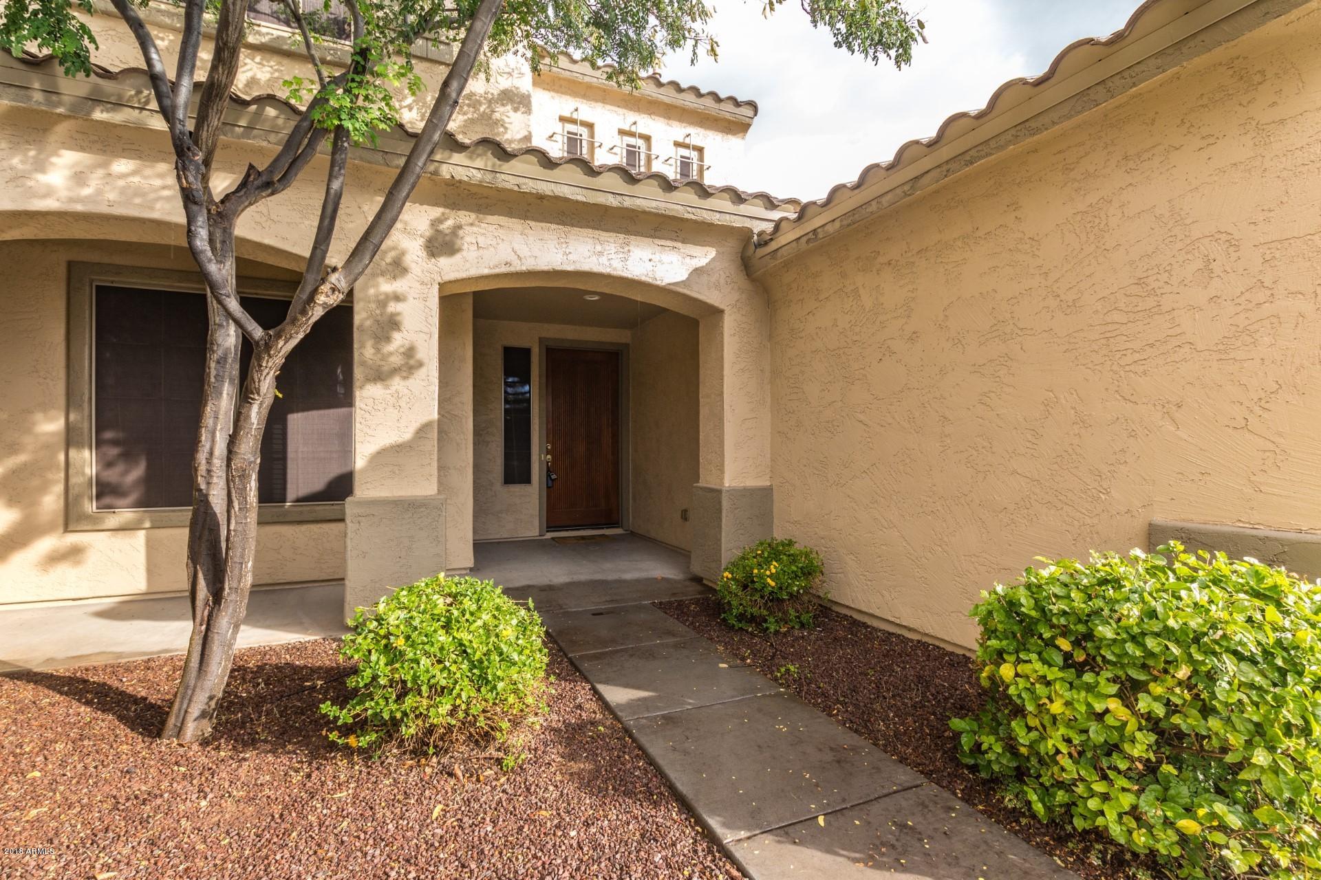 15264 West Redfield Road Surprise, AZ 85379 - Photo 3 of 28 0004-Redfield (4)