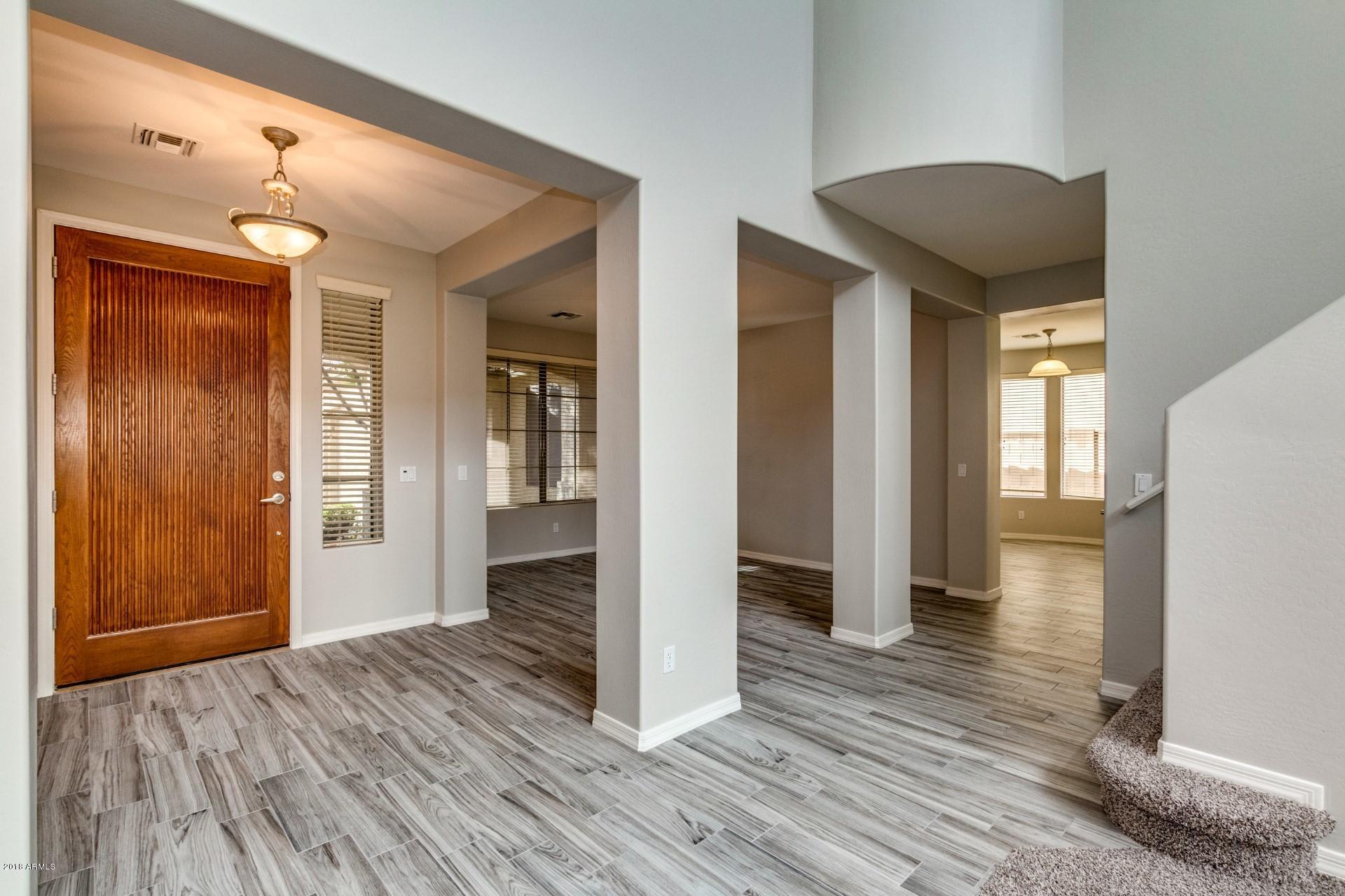 15264 West Redfield Road Surprise, AZ 85379 - Photo 4 of 28 Entry