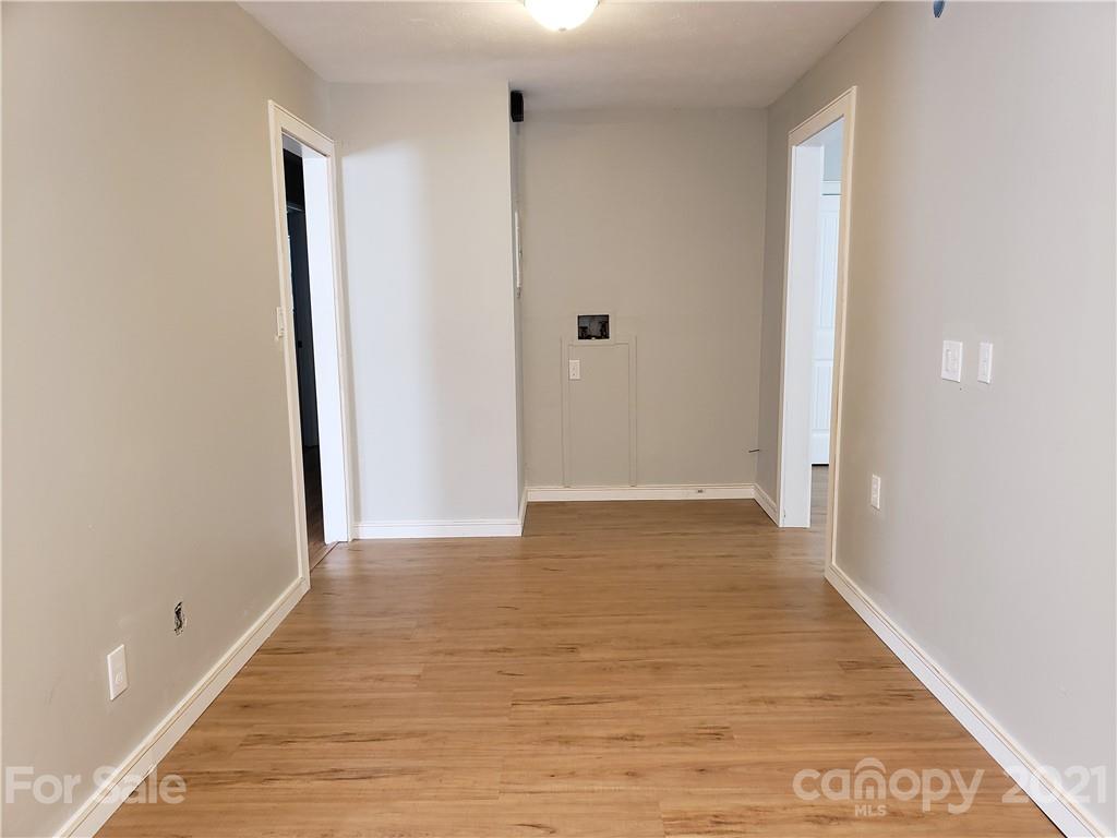 150 Rowland Rd. Swannanoa, NC 28778 - Photo 22 of 39 Gallery Image 22