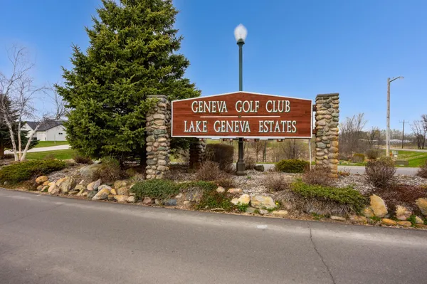 $695,000 | 4855 Geneva Golf Club Drive, Alexandria, MN 56308