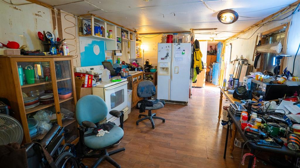 7000 County Road 131B Terrell, TX 75161 - Photo 8 of 24 a view of a room with workspace and toys