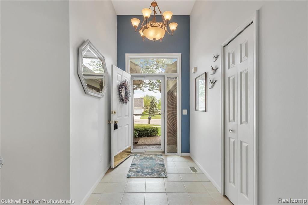 9571 Rachel Road Algonac, MI 48001 - Photo 5 of 49