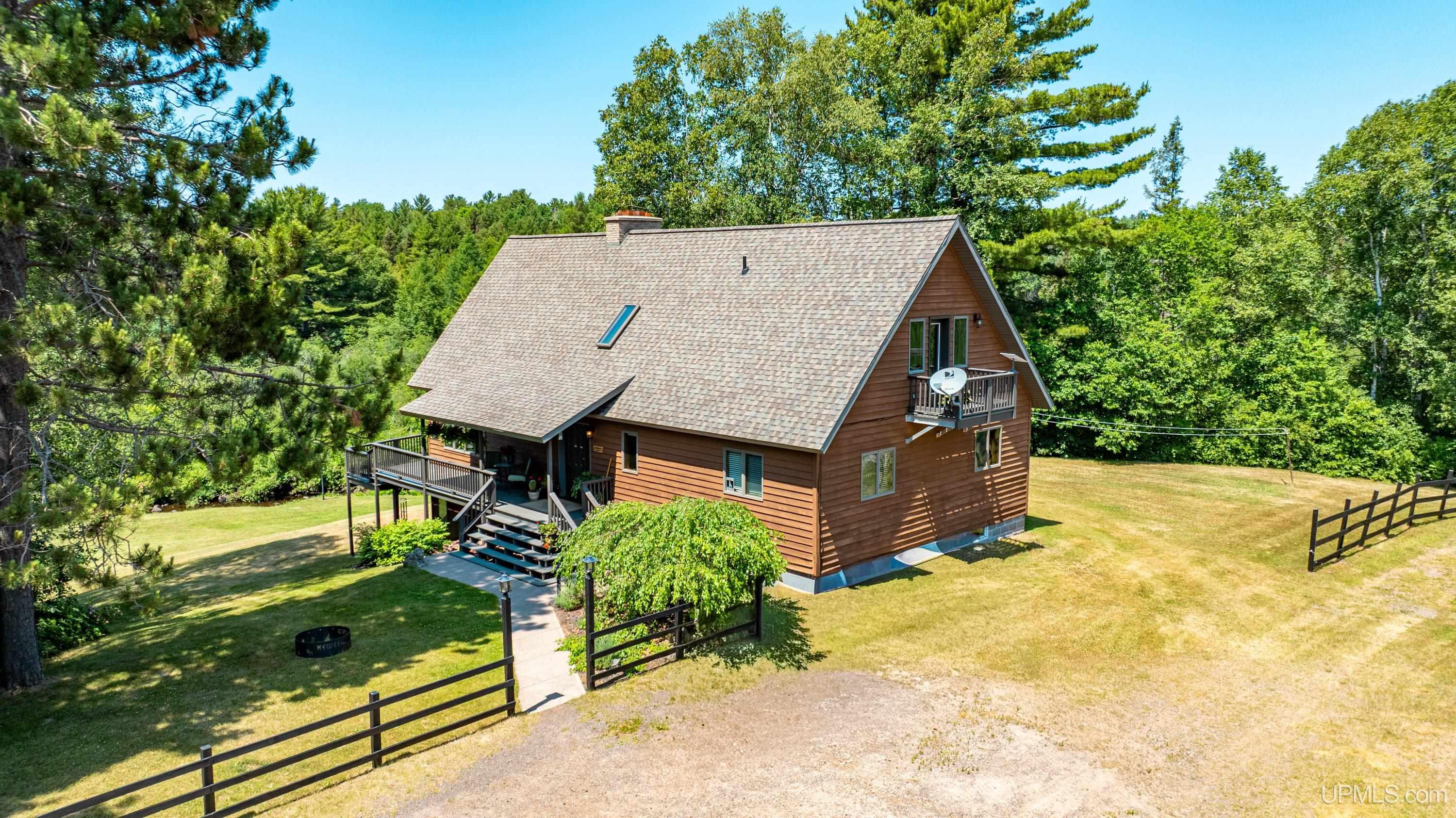 4042 5 Mile Pt Road Allouez, MI 49805 - Photo 3 of 84