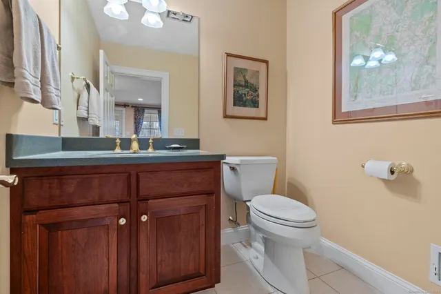 $678,500 | 18 Daniel Circle, Unit 18, Suffield, CT 06078