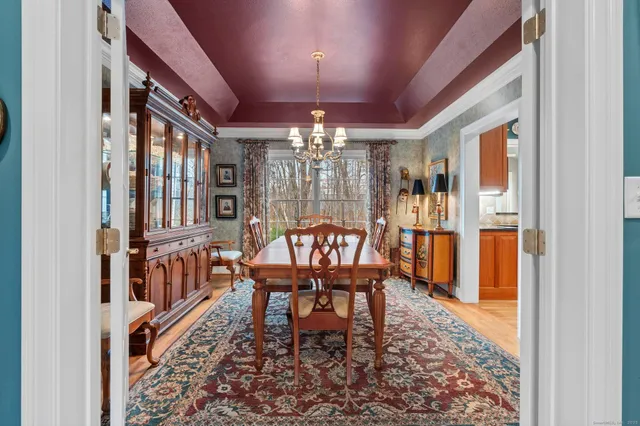 $678,500 | 18 Daniel Circle, Unit 18, Suffield, CT 06078