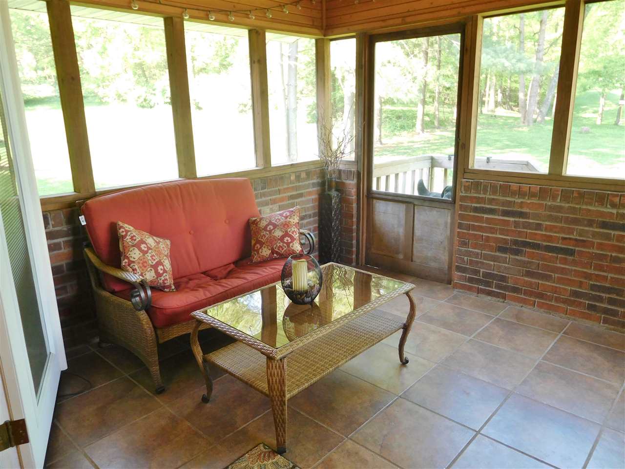 460 Giesler Road Jasper, IN 47546 - Photo 14 of 36 Gallery Image 14