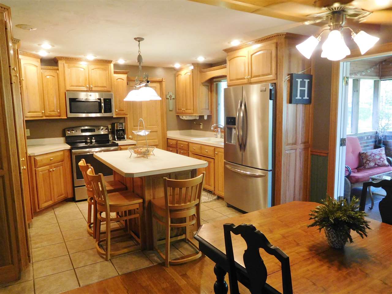 460 Giesler Road Jasper, IN 47546 - Photo 8 of 36 Gallery Image 8