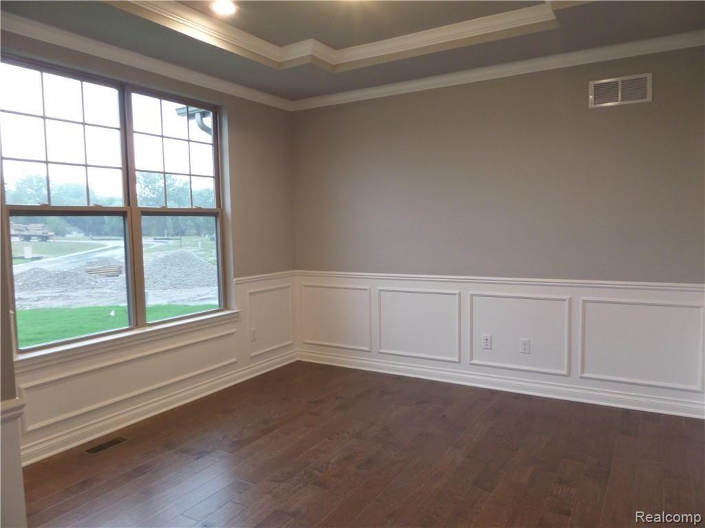 805 Balsam Circle Rochester Hills, MI 48307 - Photo 11 of 20