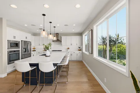 $2,349,000 | 15864 Via Montenero, San Diego, CA 92127