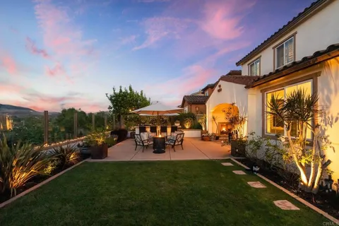 $2,349,000 | 15864 Via Montenero, San Diego, CA 92127