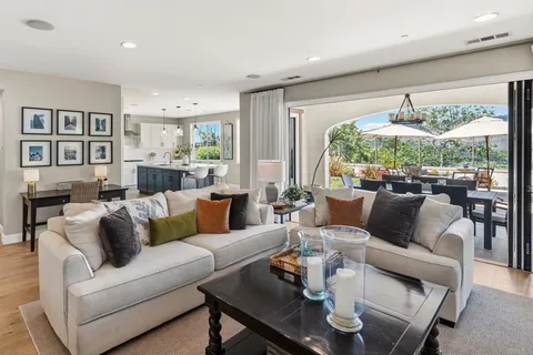 $2,349,000 | 15864 Via Montenero, San Diego, CA 92127