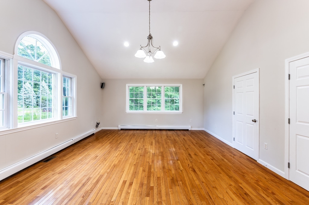 88 Forrest Road Westford, MA 01886 - Photo 24 of 42 Gallery Image 24