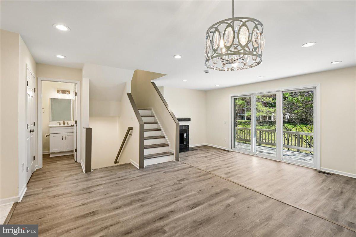 5097 Columbia Road, Unit 16 18 Columbia, MD 21044 - Photo 15 of 65 Living and Dining Rooms