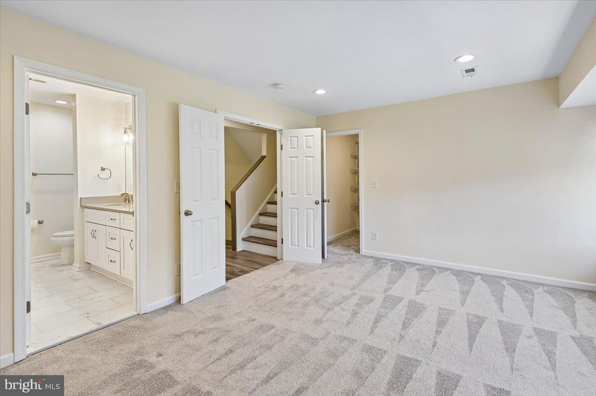 5097 Columbia Road, Unit 16 18 Columbia, MD 21044 - Photo 22 of 65 Primary Bedroom view 2